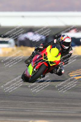 media/Jan-14-2024-SoCal Trackdays (Sun) [[2e55ec21a6]]/Turn 16 Set 2 (1125am)/